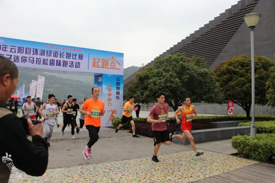 89dde7d097e0e8f503a9b542135489c4.jpg