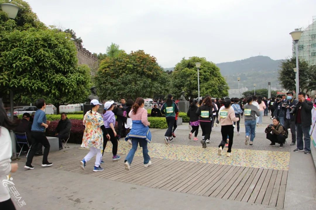 be275fe0285d0ea9913d6b13297b7e3e.jpg