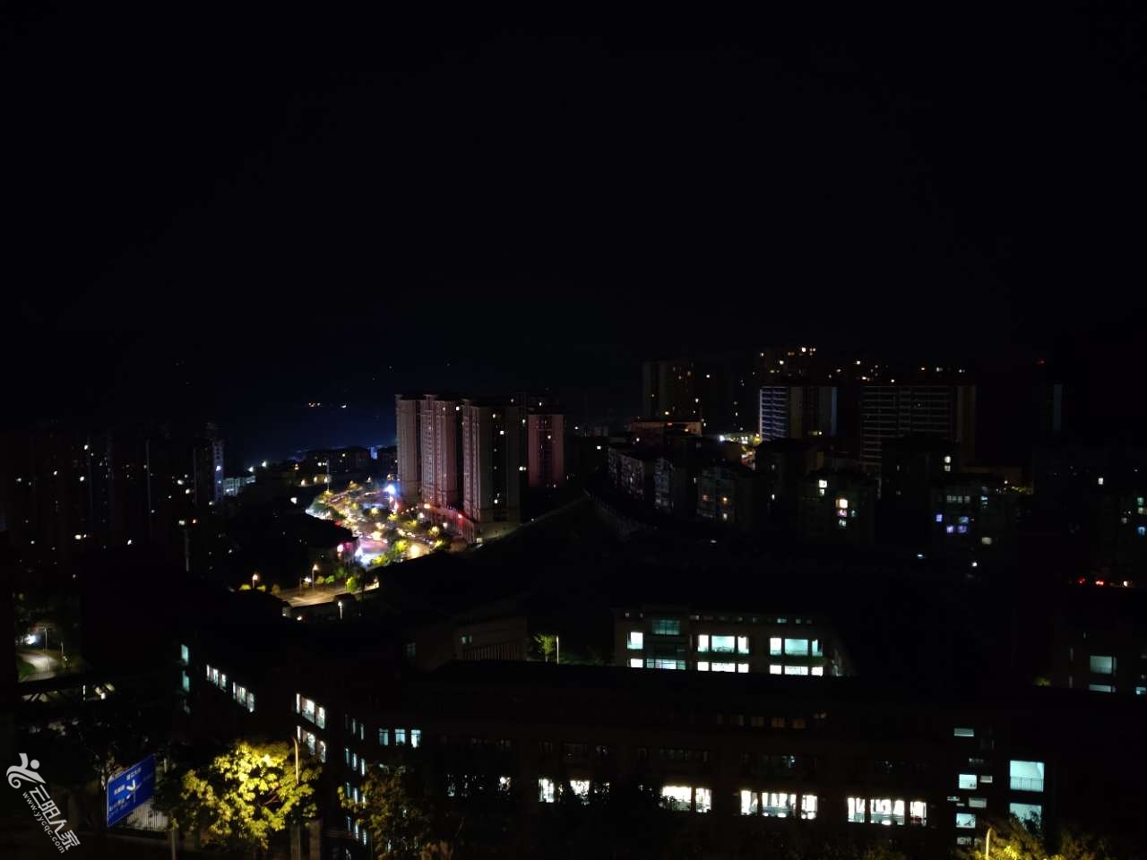 front2_0_FsDO50FNH0_a-6kEcjDkSxtc-2rd.1617152889.jpg