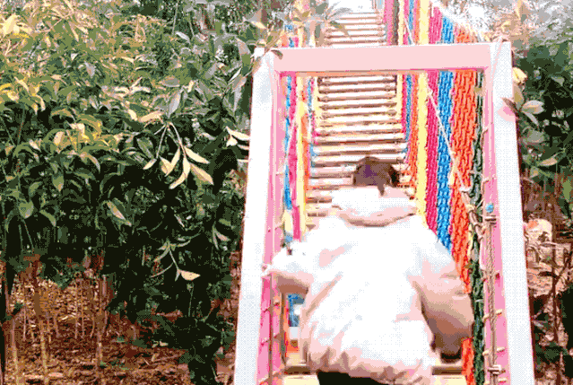 f2883a0231144ec3e33136f7ba68c138.gif