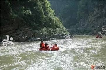 596a0c9a079f74a49b65b6d44aa42af5.jpg
