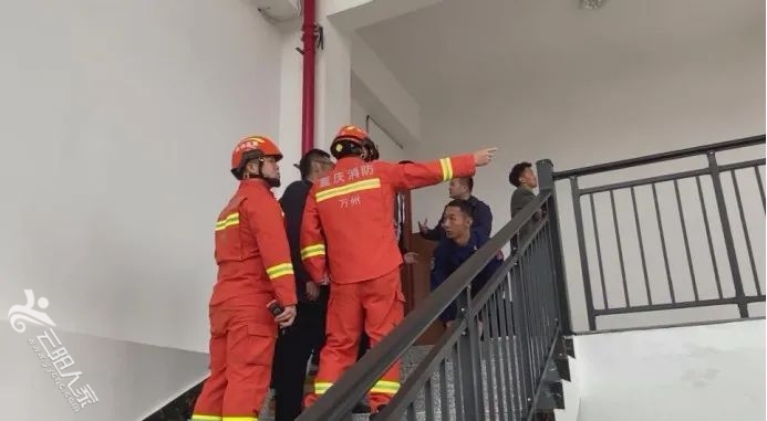 cbea7a9bf4093d5d56cd682c81273277.jpg