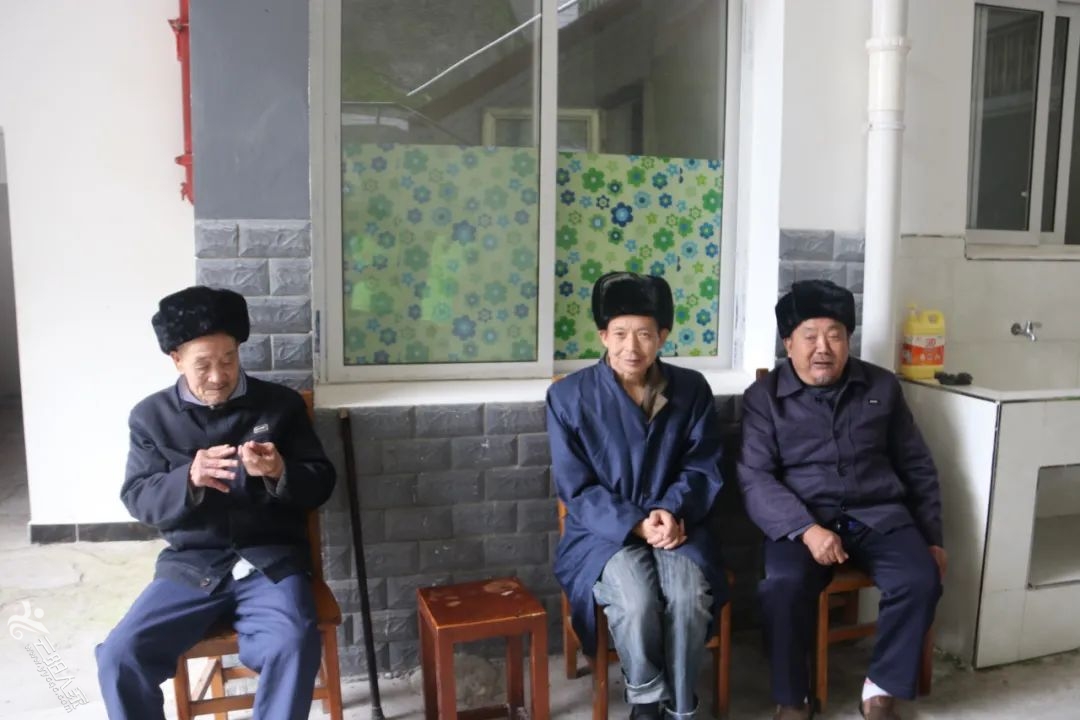 6fdfd0de6ffdf957ec1517afd21e47aa.jpg