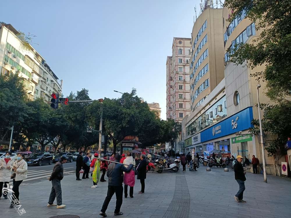 front2_0_342855_FhJkGU8UuTBssMud7OuvU-Hr_TPE.1638341746_14_55_47.jpg