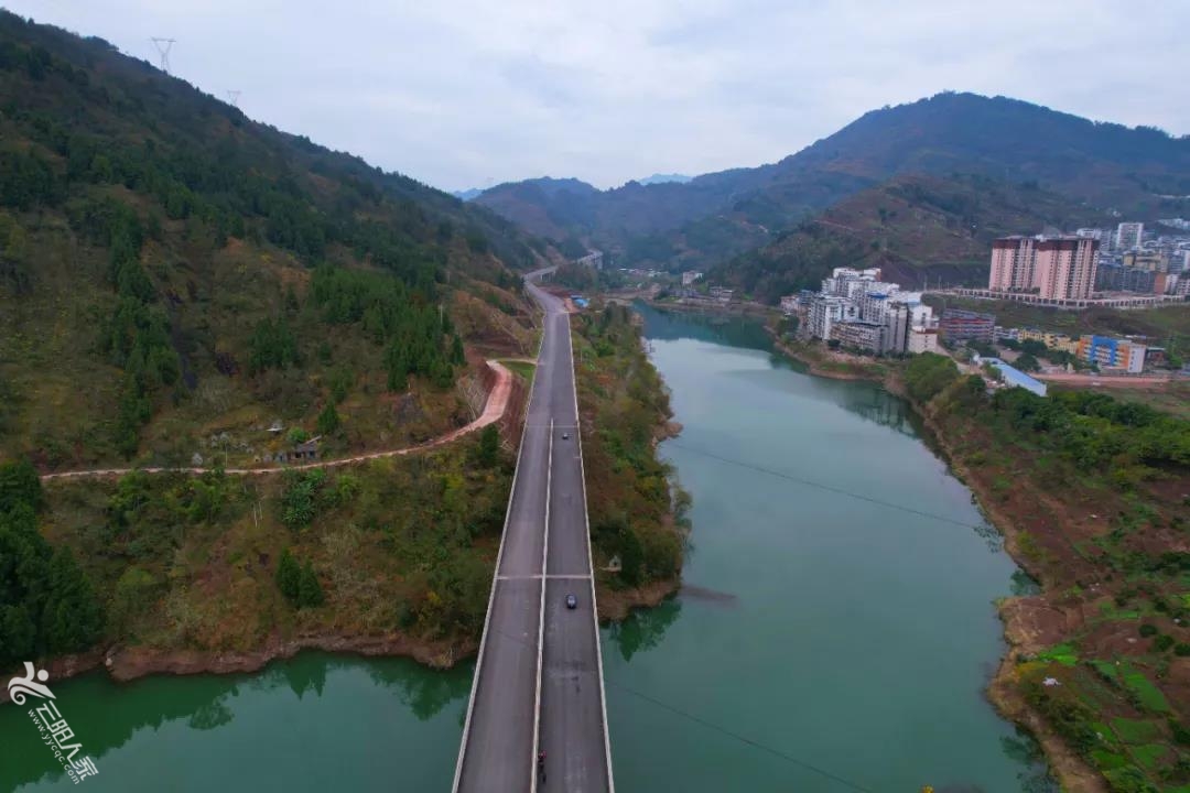 微信图片_20211223154222.jpg