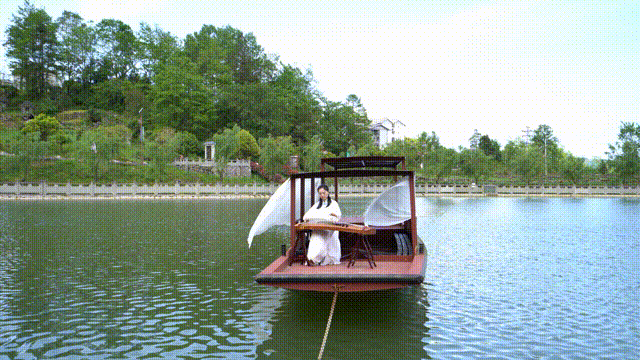 ee46ae375000ca2a89307fcfbdfd64e1.gif