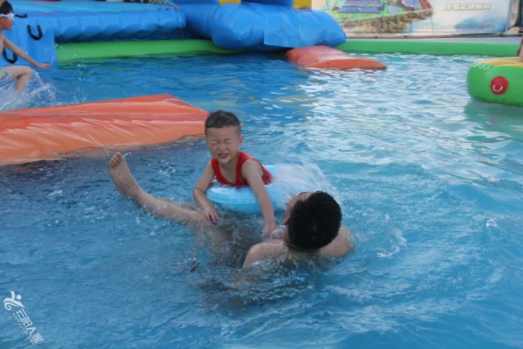 dafb46ee9f8469ed46b3facc889ff64e.jpg