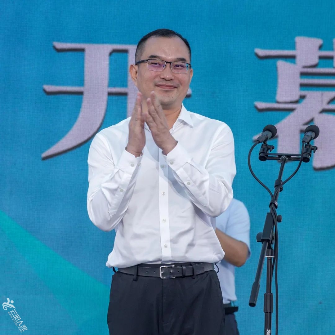 d7f25205c4b4c4d2a6e5dd168a7a1bd9.jpg
