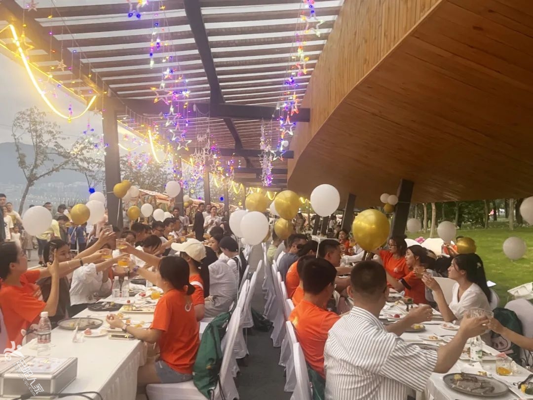 ceb5d2c58a1f2019b90f3f8803ae1a55.jpg