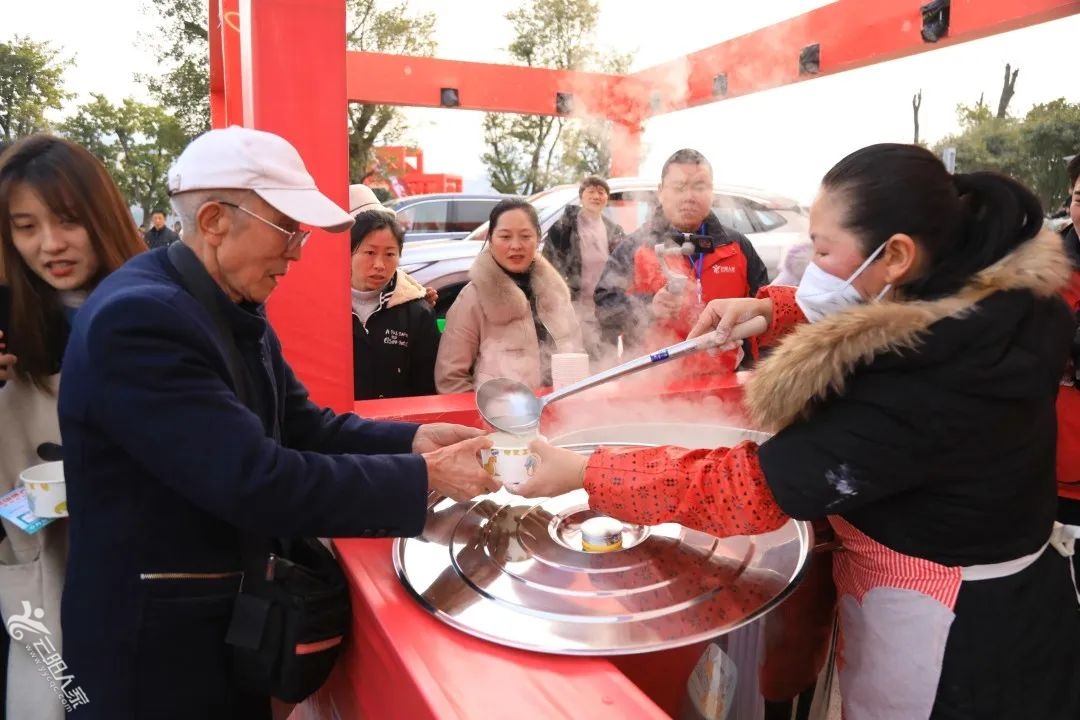 0faae77bf7f9b3f9550a380123427b12.jpg
