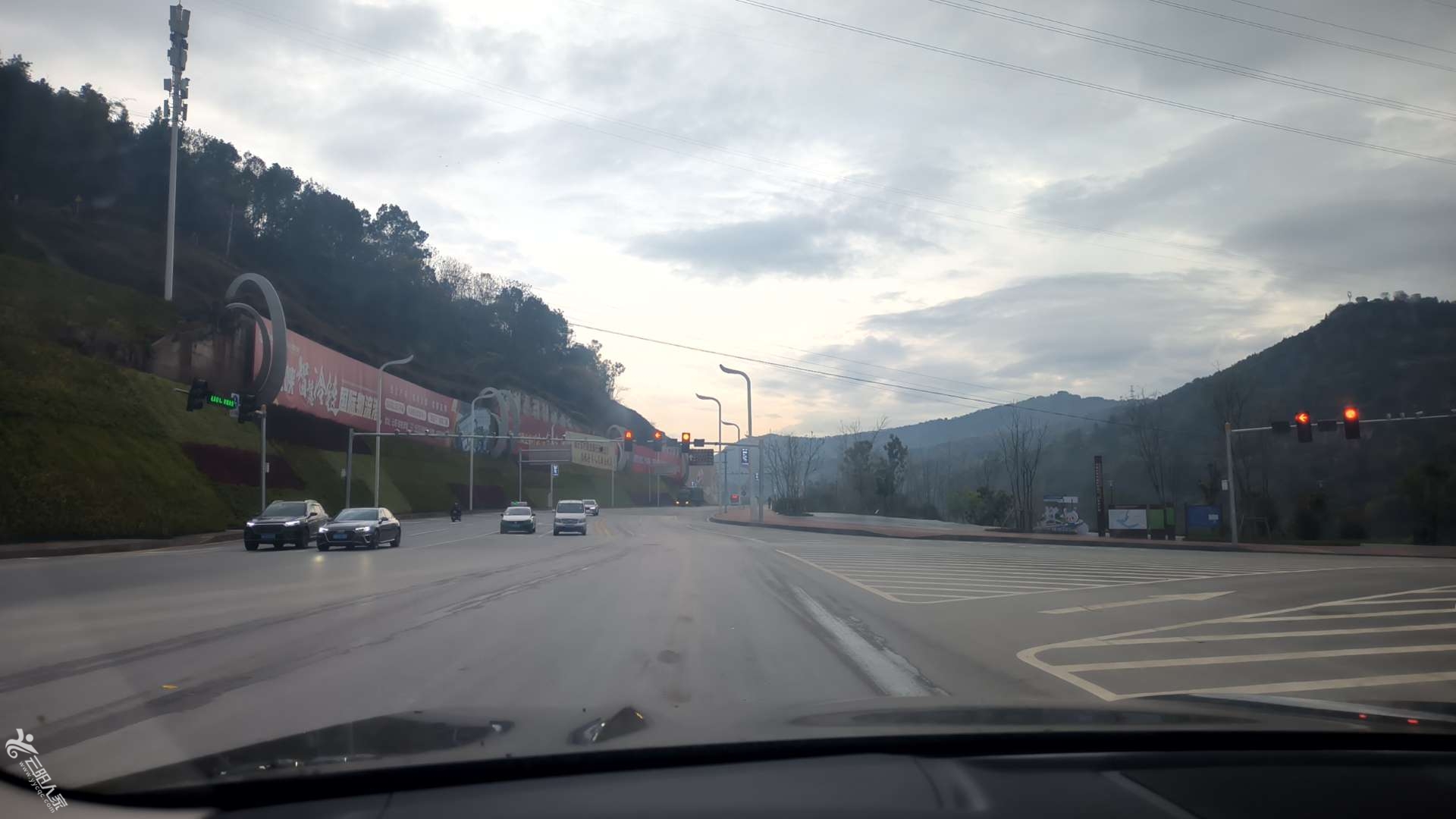 20230402074932front2_0_485253_FnRjT5jL1plo3QUNHTOv0cuACym9.jpg