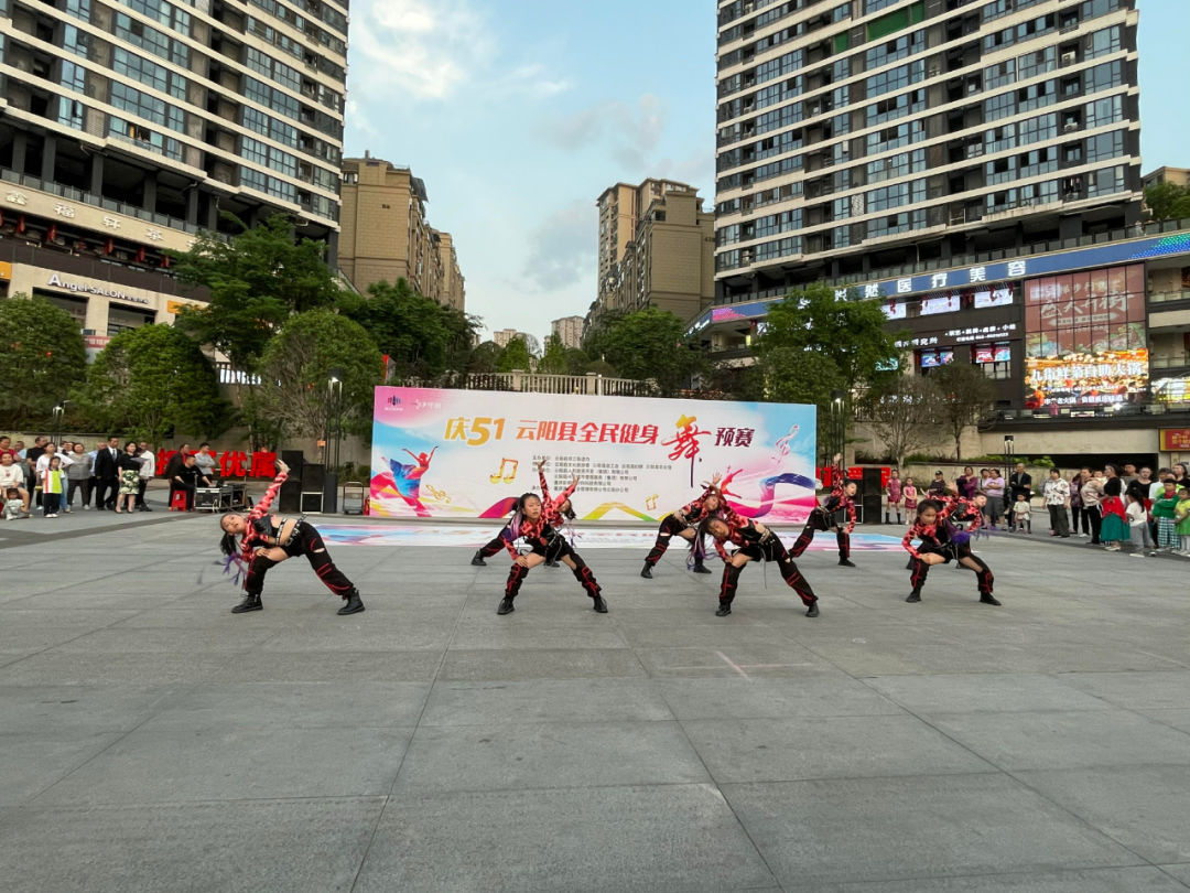d50063f86c6b18794b2de018722ce130.jpg