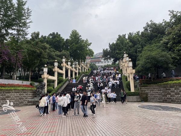 ac2da86c-37c2-4222-96d9-e1990e6ba3b9.jpg