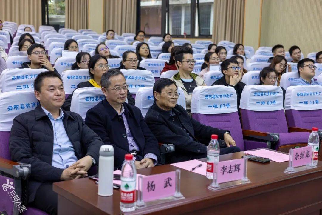 903ead3623889fb90d992fcd9d254821.jpg