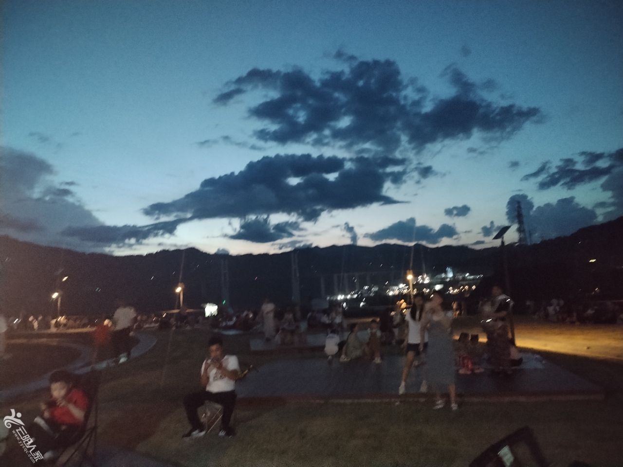 20250703213336front2_0_19608_FiP_30VayO1ruva2SjKD99PuWG9a.jpg